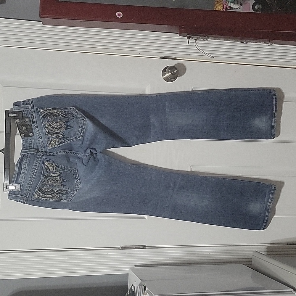 Euc Miss Me boot cut Jean sz 32